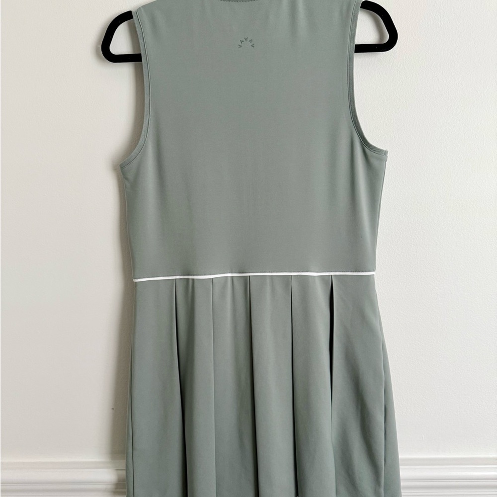 Varley Dalton Court Dress 32” in cool sage size M - Picture 10 of 14
